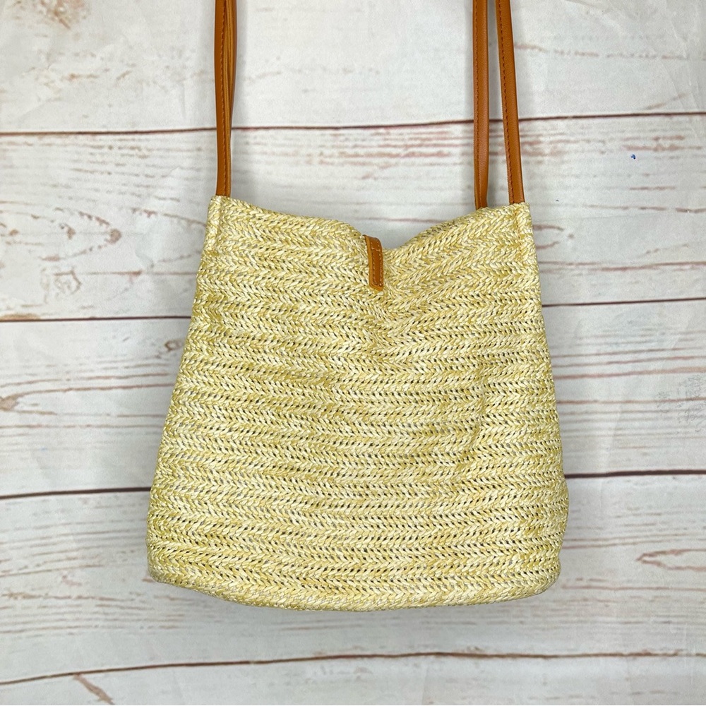 Straw Bag • Tassel • Beach • Boho • Summer • Spring - Picture 5 of 8